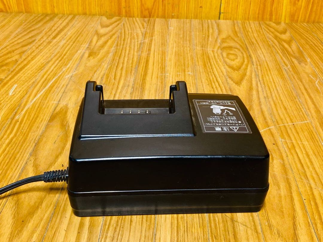 Panasonic 電動自転車用充電器 NKJ073Z 日本制
