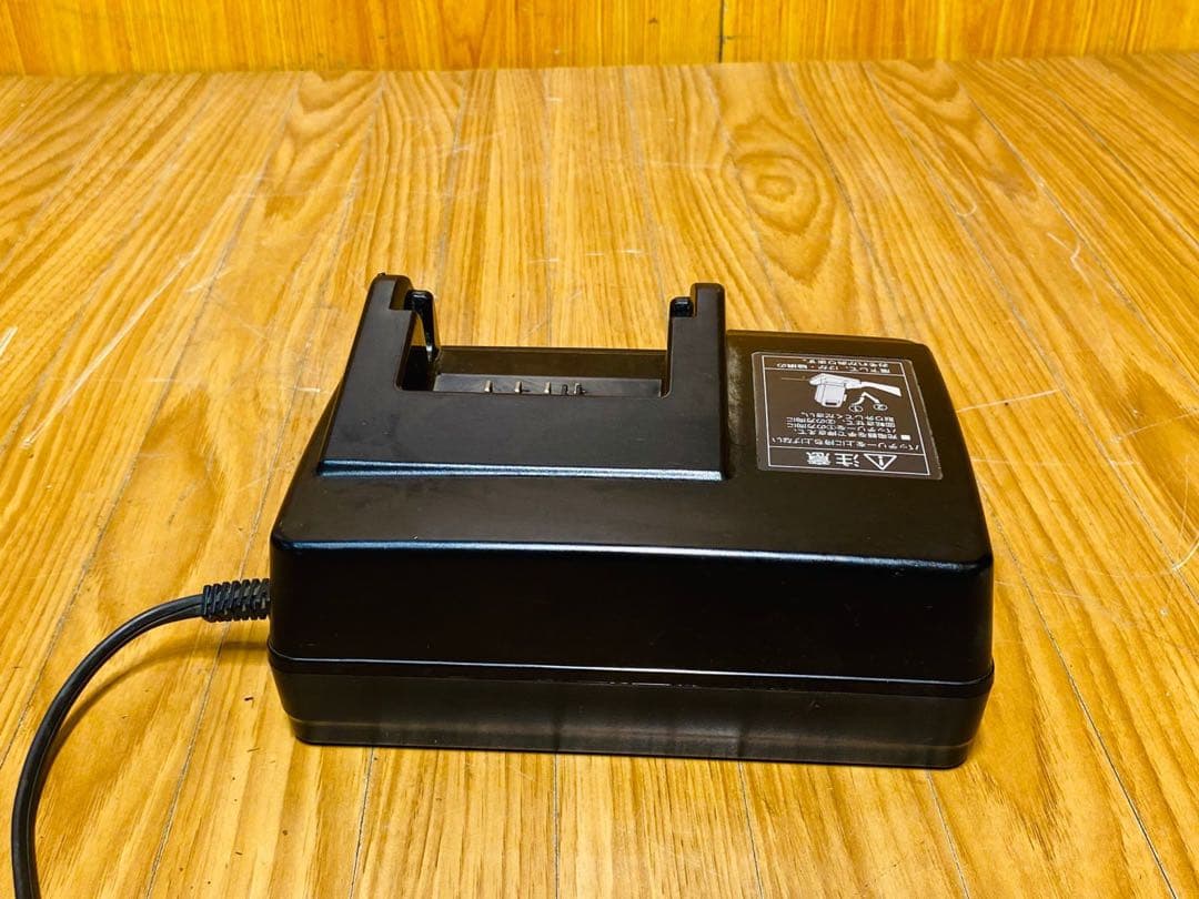 Panasonic 電動自転車用充電器 NKJ073Z 日本制