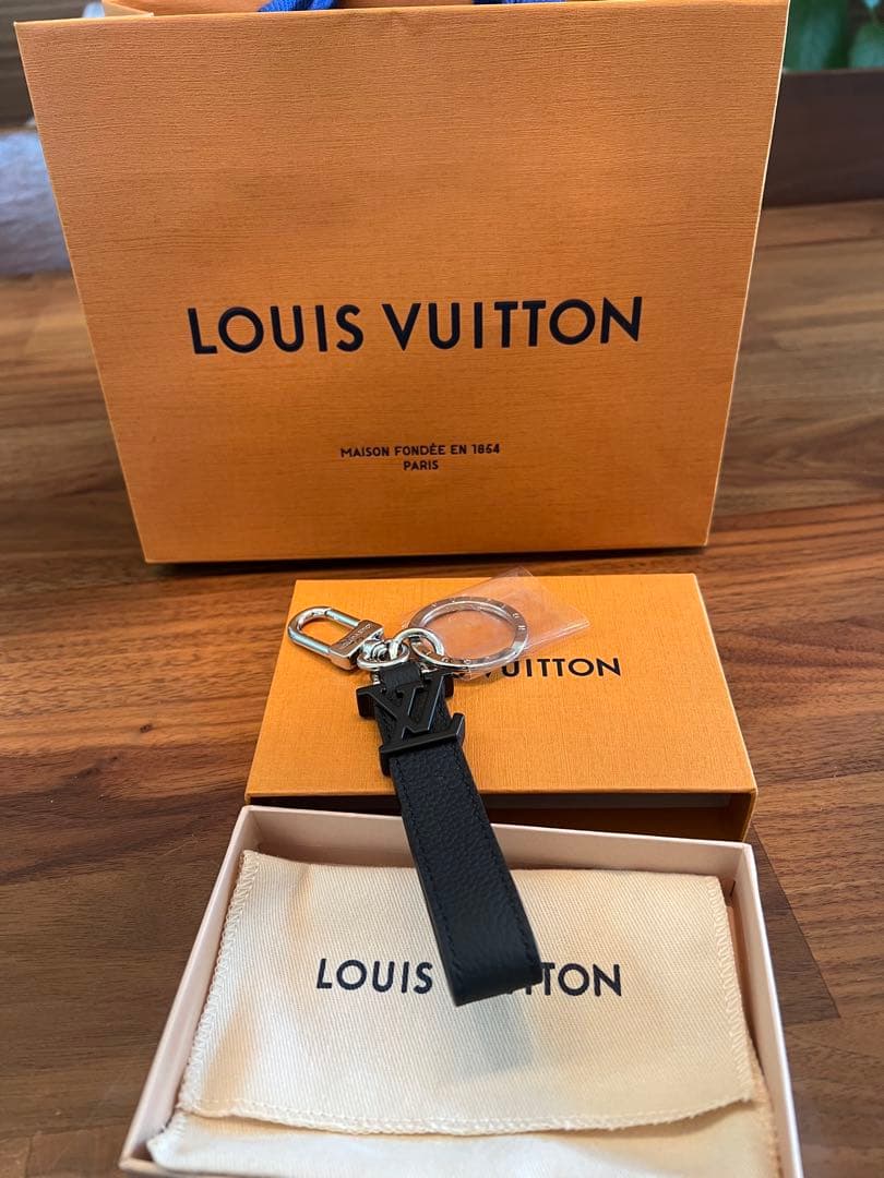 Louis Vuitton キーホルダー•ドラゴンヌ アエログラム
