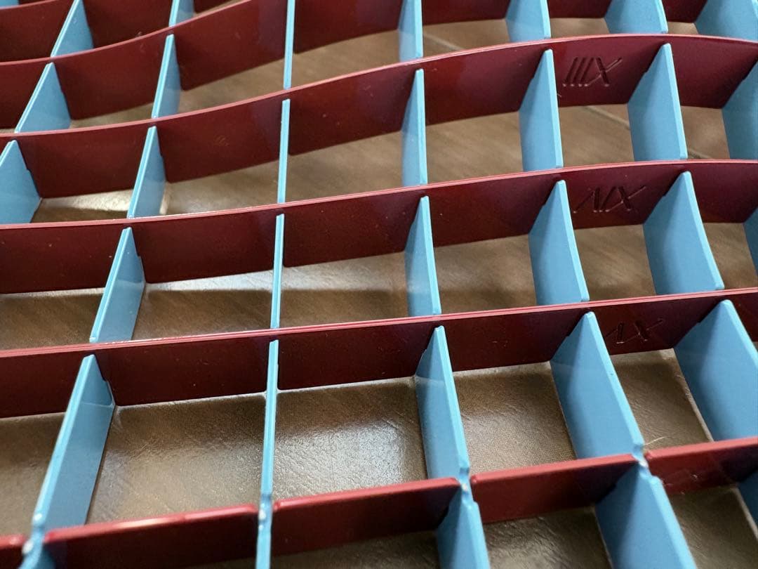 N*M様 Fundamental Berlin Gravity tray POM