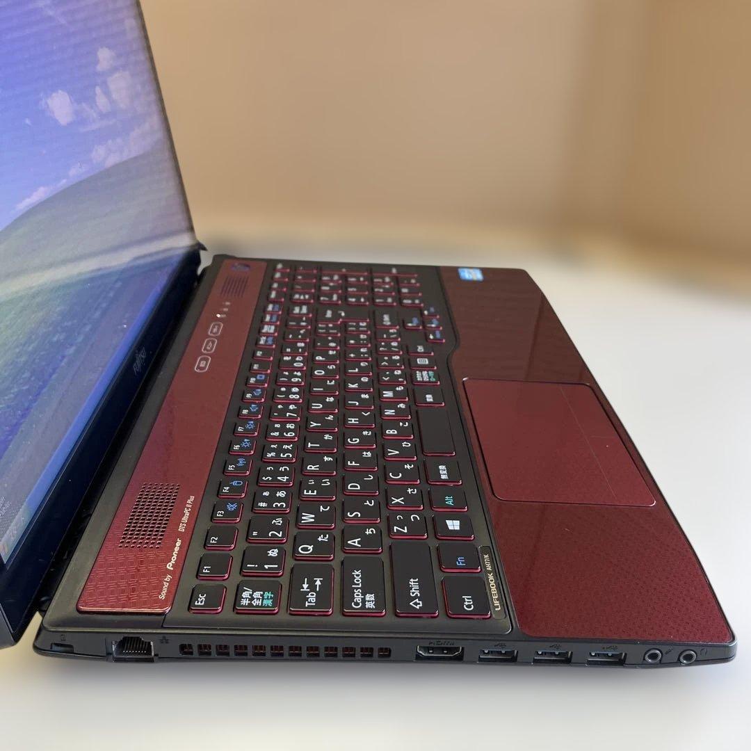 ☆格安WinXP☆富士通15.6インチ大画面第3世代i7PC☆長時間バッテリー付