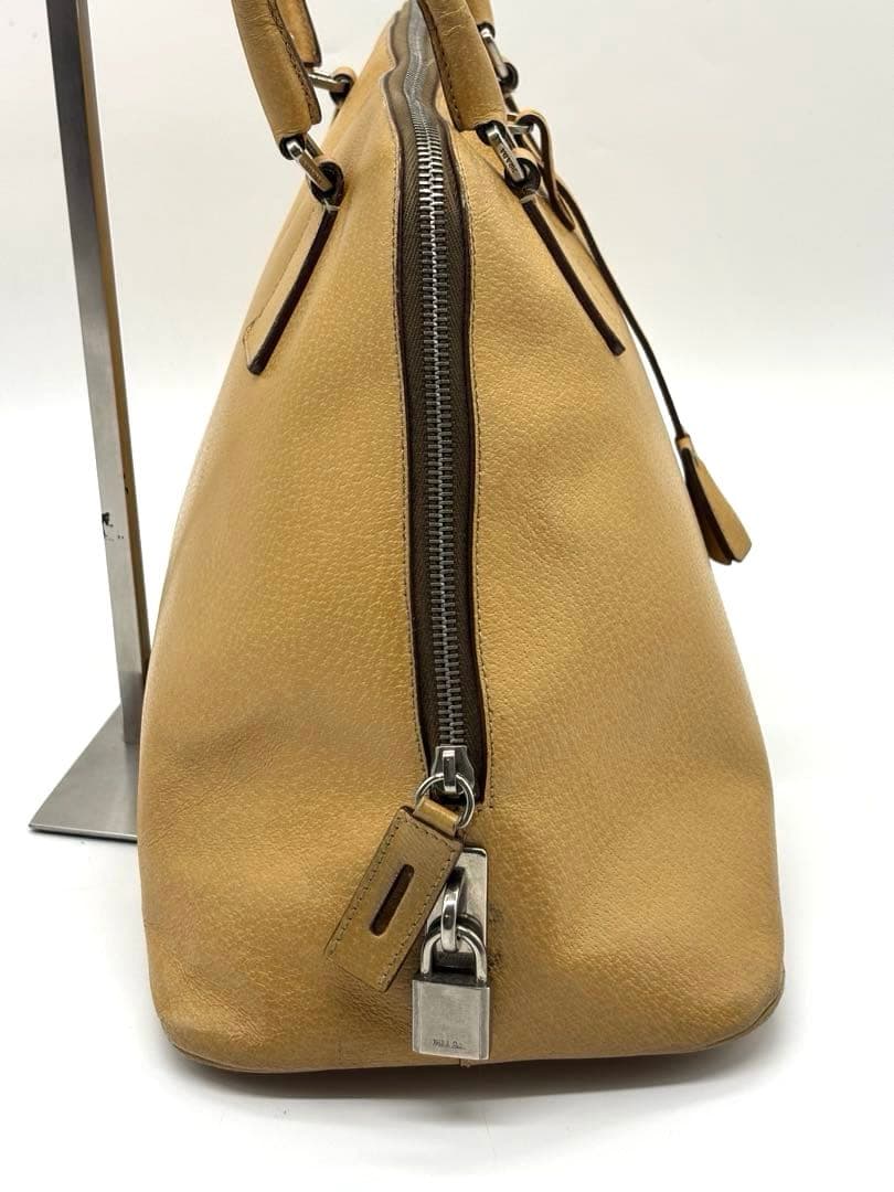 【ショッパー付】プラダ ハンドバッグ レザー 南京錠 ラウンドファスナー