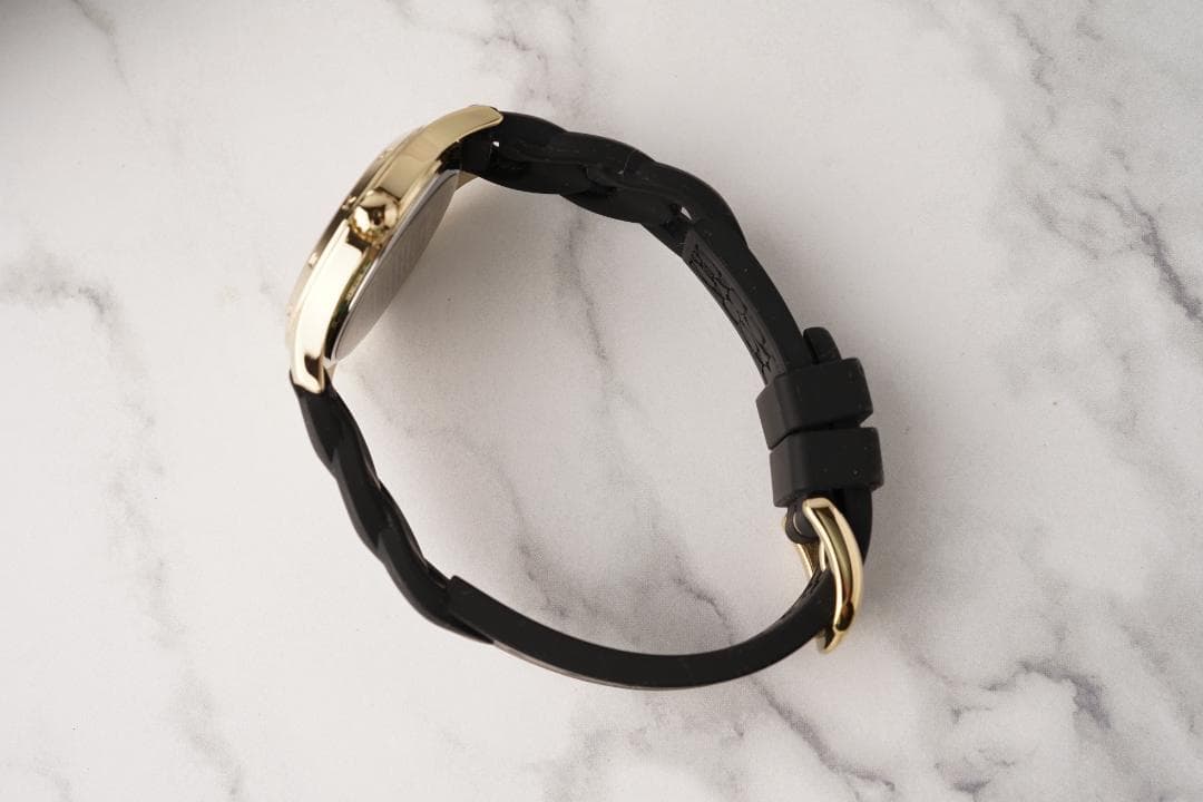 箱付き✨稼働 COACH–コーチ 腕時計 ブラック 文字盤 ベルト ゴールド色