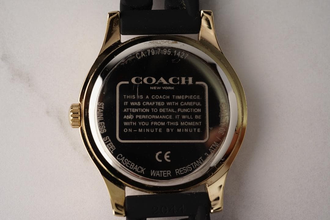 箱付き✨稼働 COACH–コーチ 腕時計 ブラック 文字盤 ベルト ゴールド色