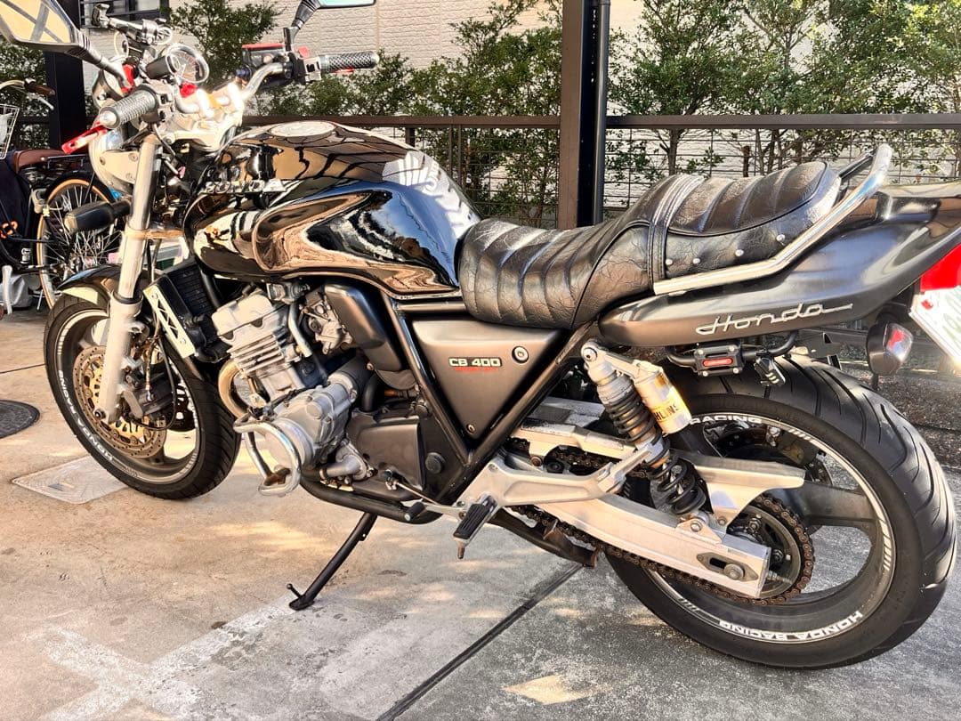 バイクシート 黒 cb400sf nc31 タックロール　アンコ抜き