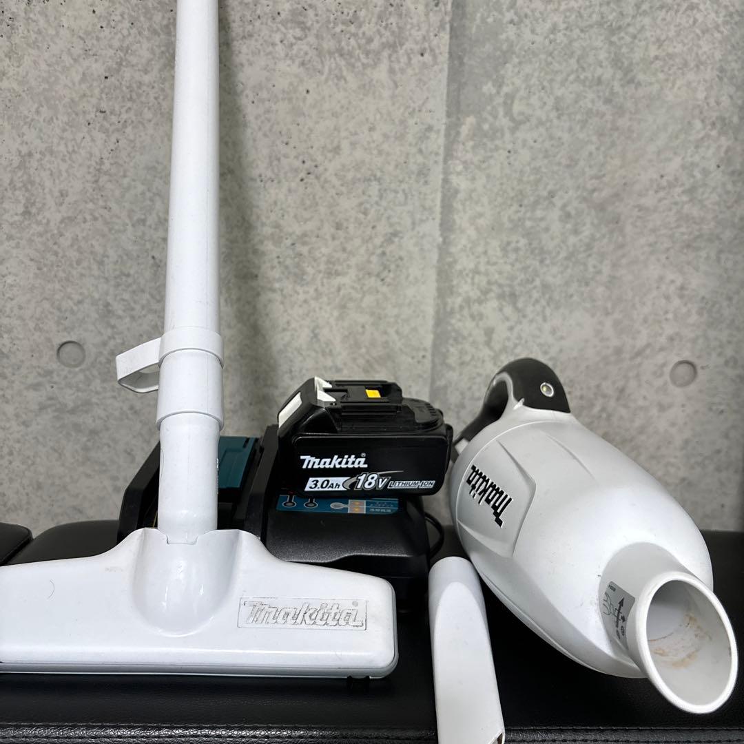 Makita マキタCL180FD中古コードレスクリーナー18V 掃除機