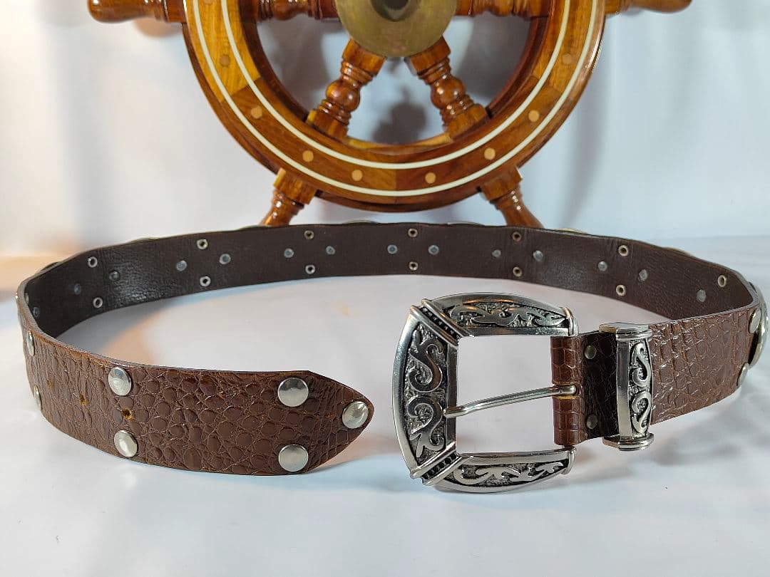 【Vintage】NANNI　イタリア製　高級コンチョドレスベルト 本革正規品