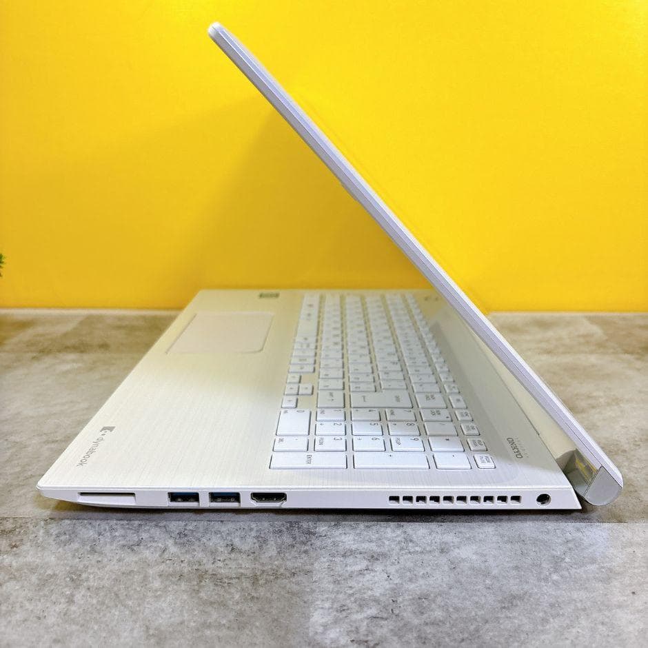 きれいな白❣新品SSD480GB✨Win11ブルーレイ フルHD 薄型 カメラ付