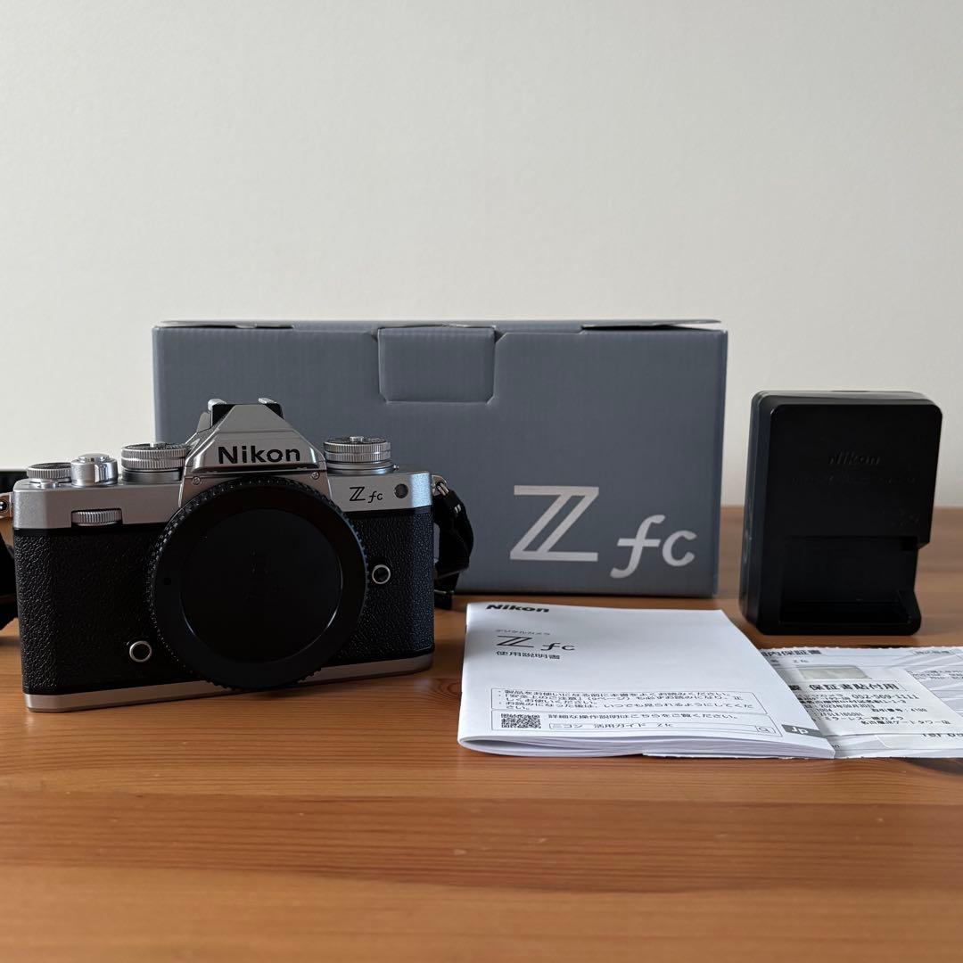 【最終値下げ】Nikon Z fc シルバー本体