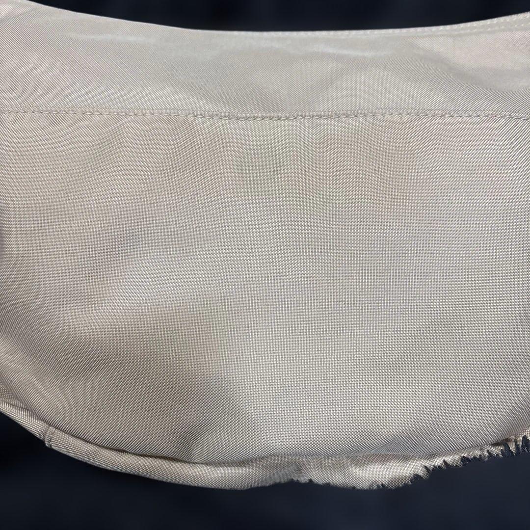 BALENCIAGA ボディバッグ ベージュ　ショルダーバッグ