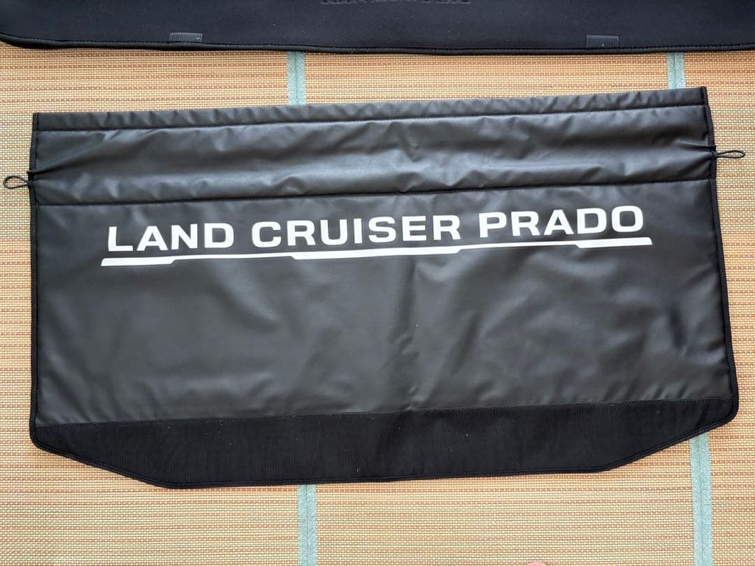 プラド150 純正ラゲッジマット&プロテクターセット（約1万円相当のおまけ付き）