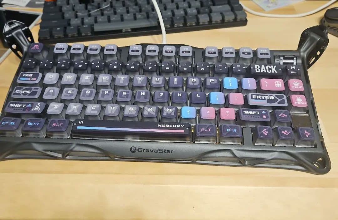 GravaStar K1 PRO ワイヤレスキーボード