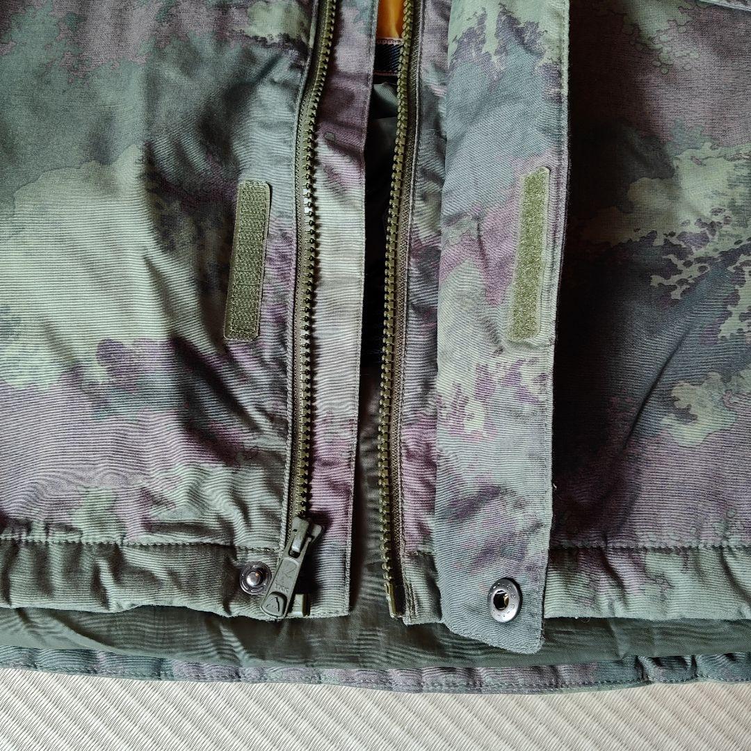 美品 BURTON 迷彩 スノーボードウェア 上下セット メンズM