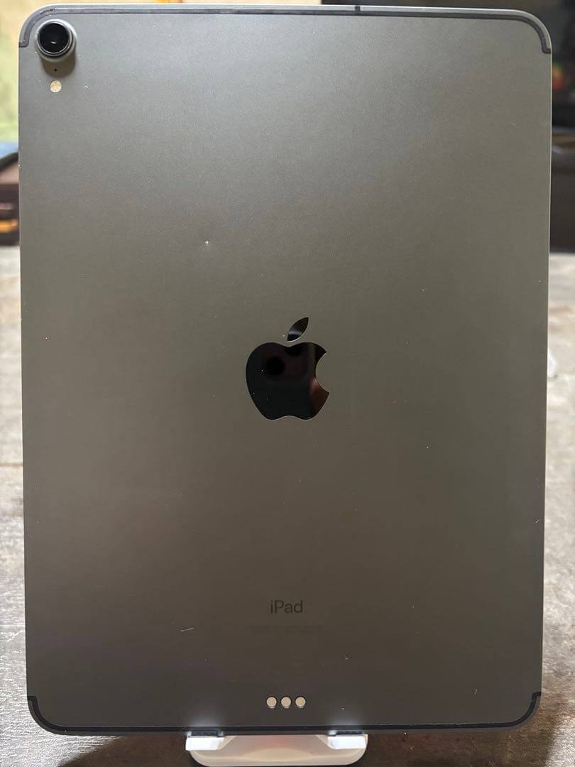 Apple iPad Pro 11インチ　スペースグレー 本体