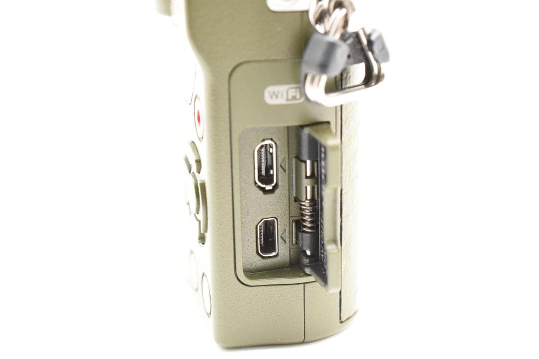 ショット数4622回■パナソニック LUMIX DMC-GM5