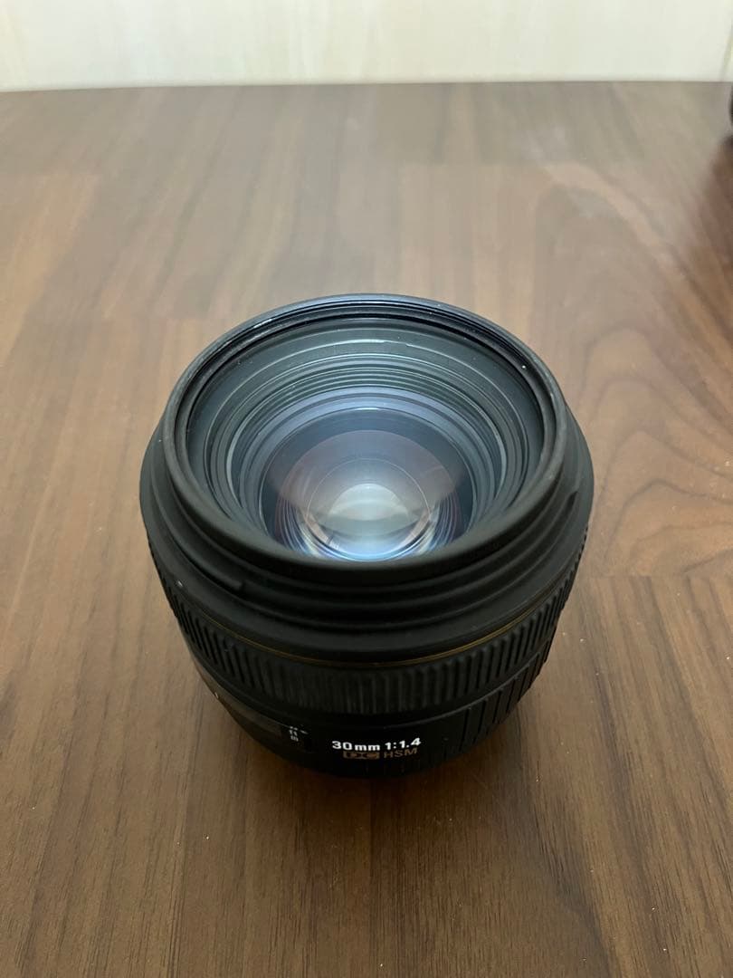 デジタルカメラ EOS 7D Mark II SIGMA 30mm f1.4 EX DC HSM