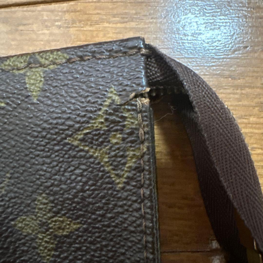 ルイヴィトン　モノグラムポーチ