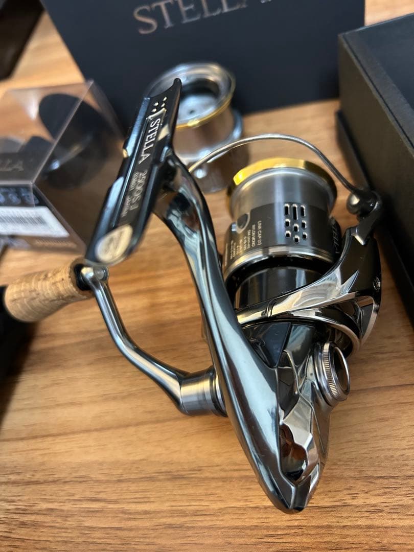 【早い者勝ち】　【値下げ可能】　18 ステラ　替えスプール　コルクノブ