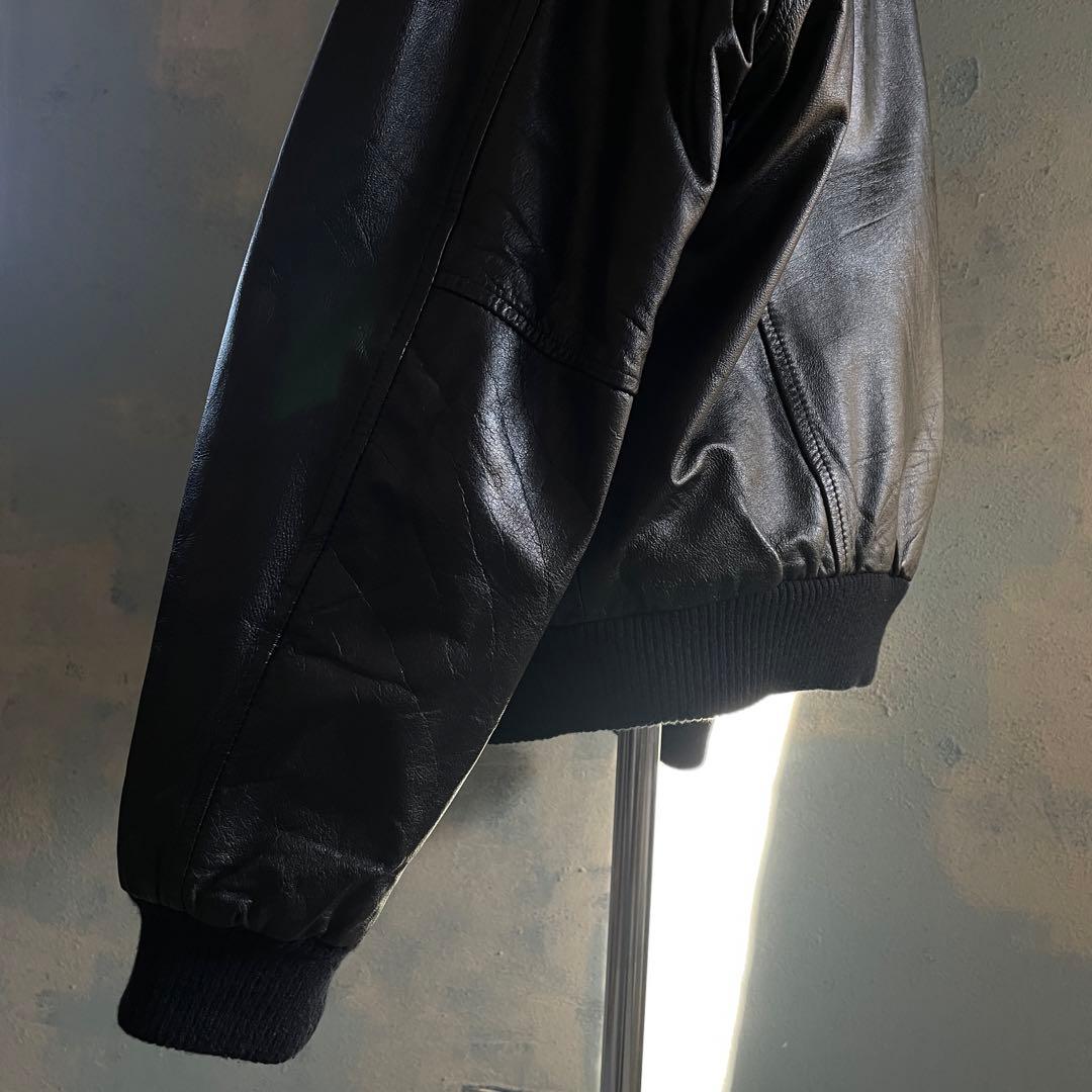 type A-2“authentic“牛革 “短丈“bomber jacket