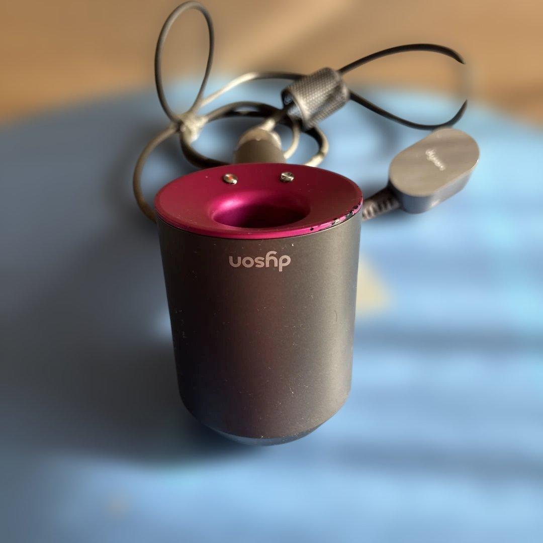 Dyson ヘアドライヤー HD01グレーとピンク