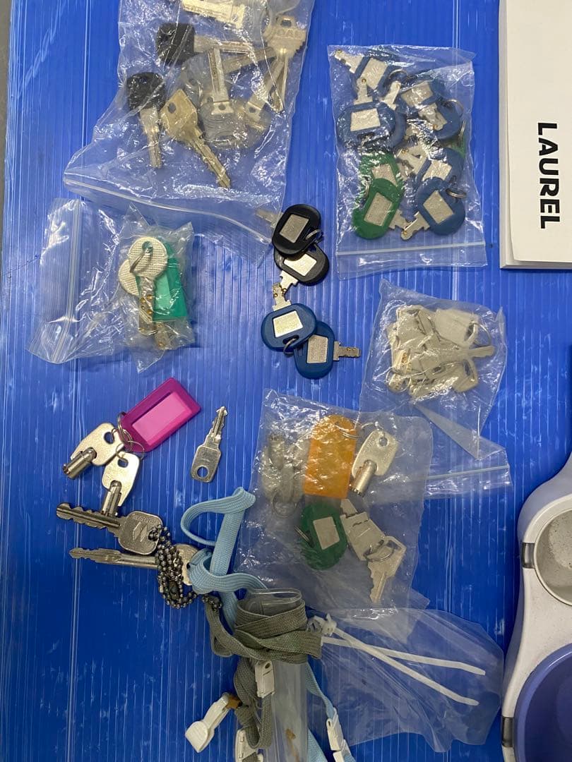 まとめ二台ローレルバンクマシン 自動釣銭機 ACM-10A10