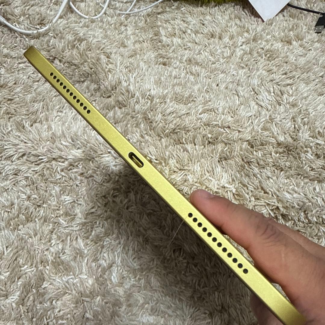 Apple iPad A2696 イエロー　64GB 10世代　訳アリ美品