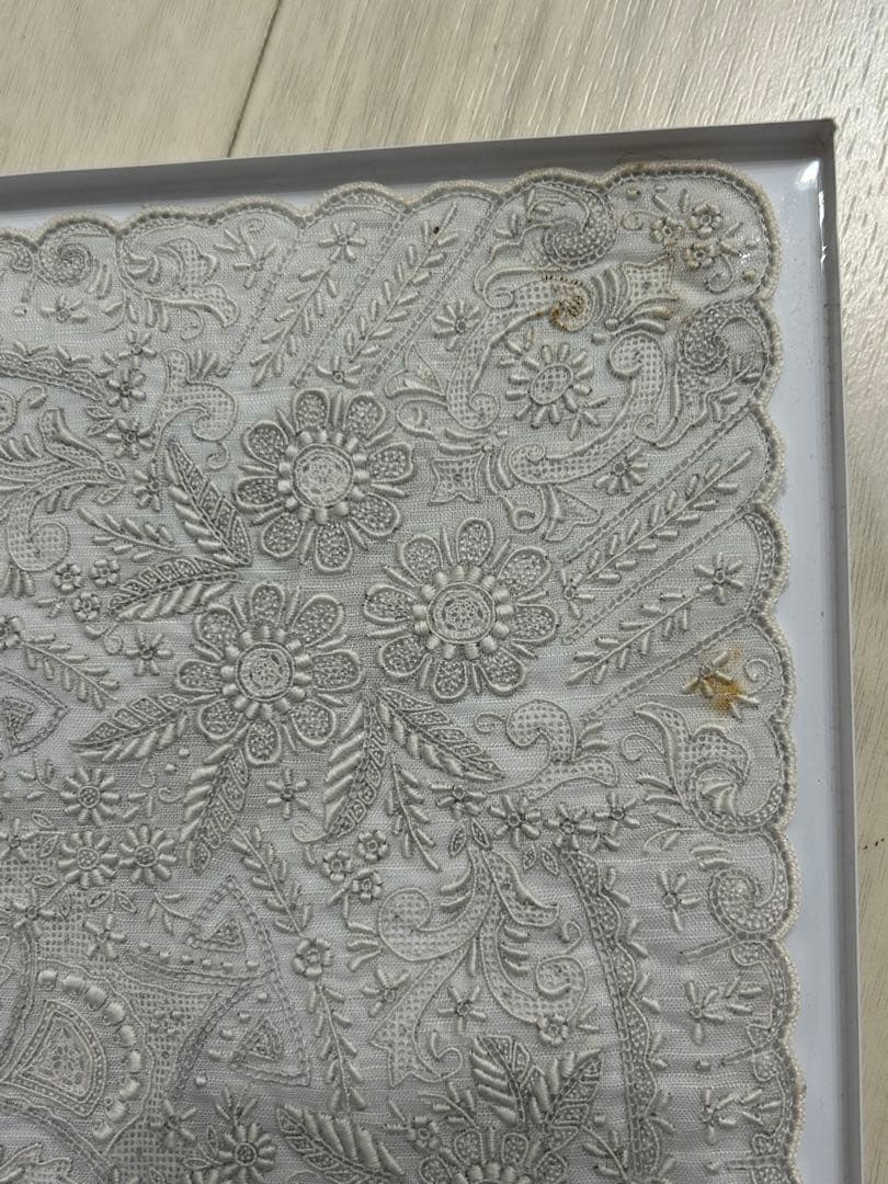 未使用　SHANTOU CHINA 白金刺繍ハンカチ　スワトウ 汕頭 2つ