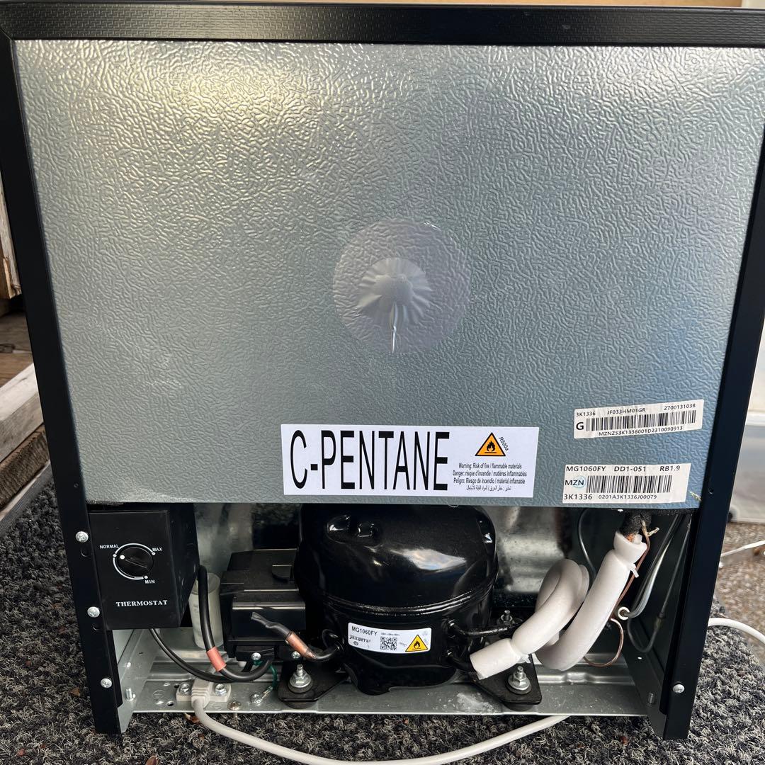 美品 冷凍庫 33L 2023年製 MAXZEN