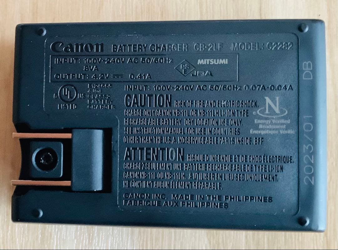 Canon IXY650コンパクトデジタルカメラ（32GB）動作確認済ケース付き