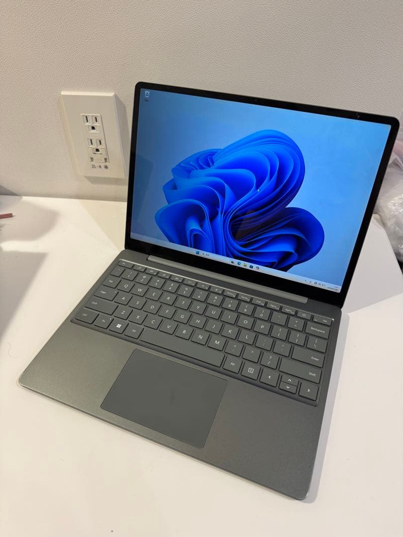Windowsノート本体 Microsoft Surface Laptop Go 2 i5 128GB