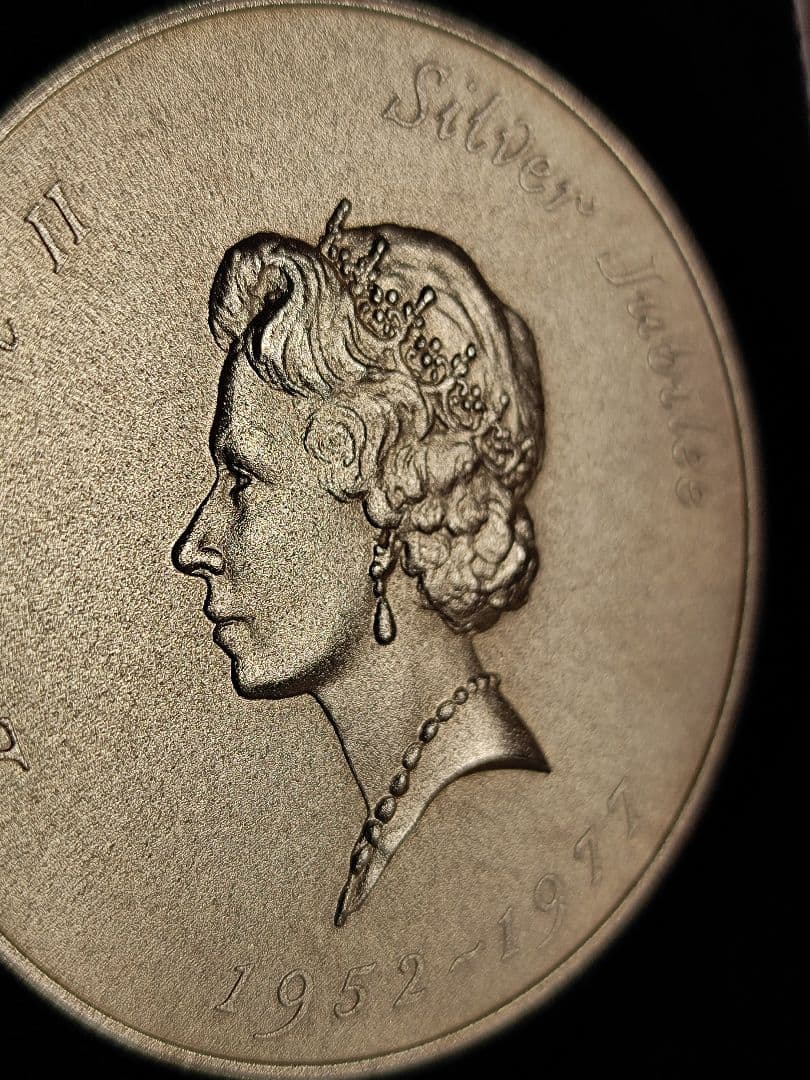 希少シルバー1977 イギリス エリザベス ジュビリー 大型 銀 メダル