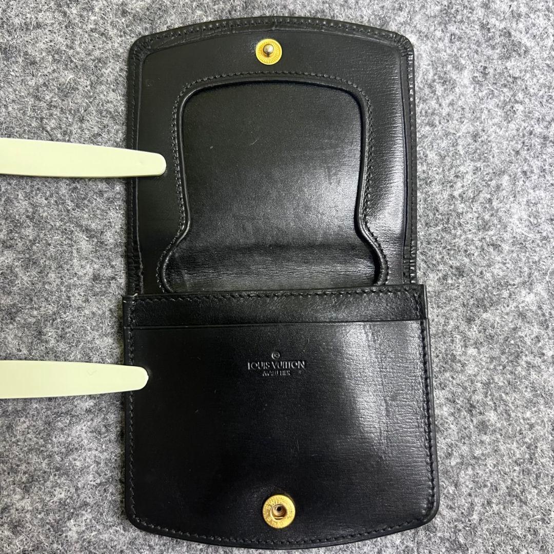 ルイヴィトン エピ レザー 黒 ケース
