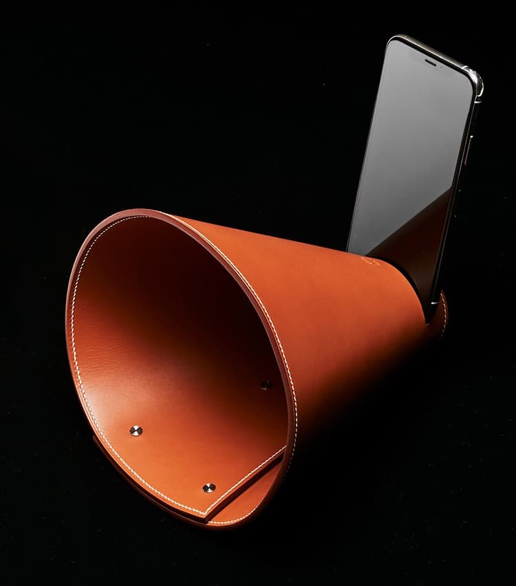 エルメス　HERMES 　レザー　茶色　ブラウン