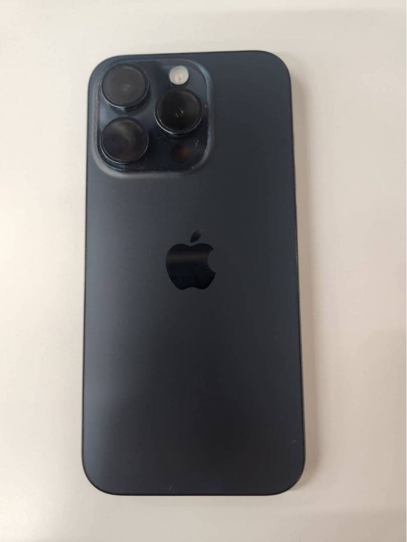 iphone15pro＆ルイヴィトン15pro携帯カバー