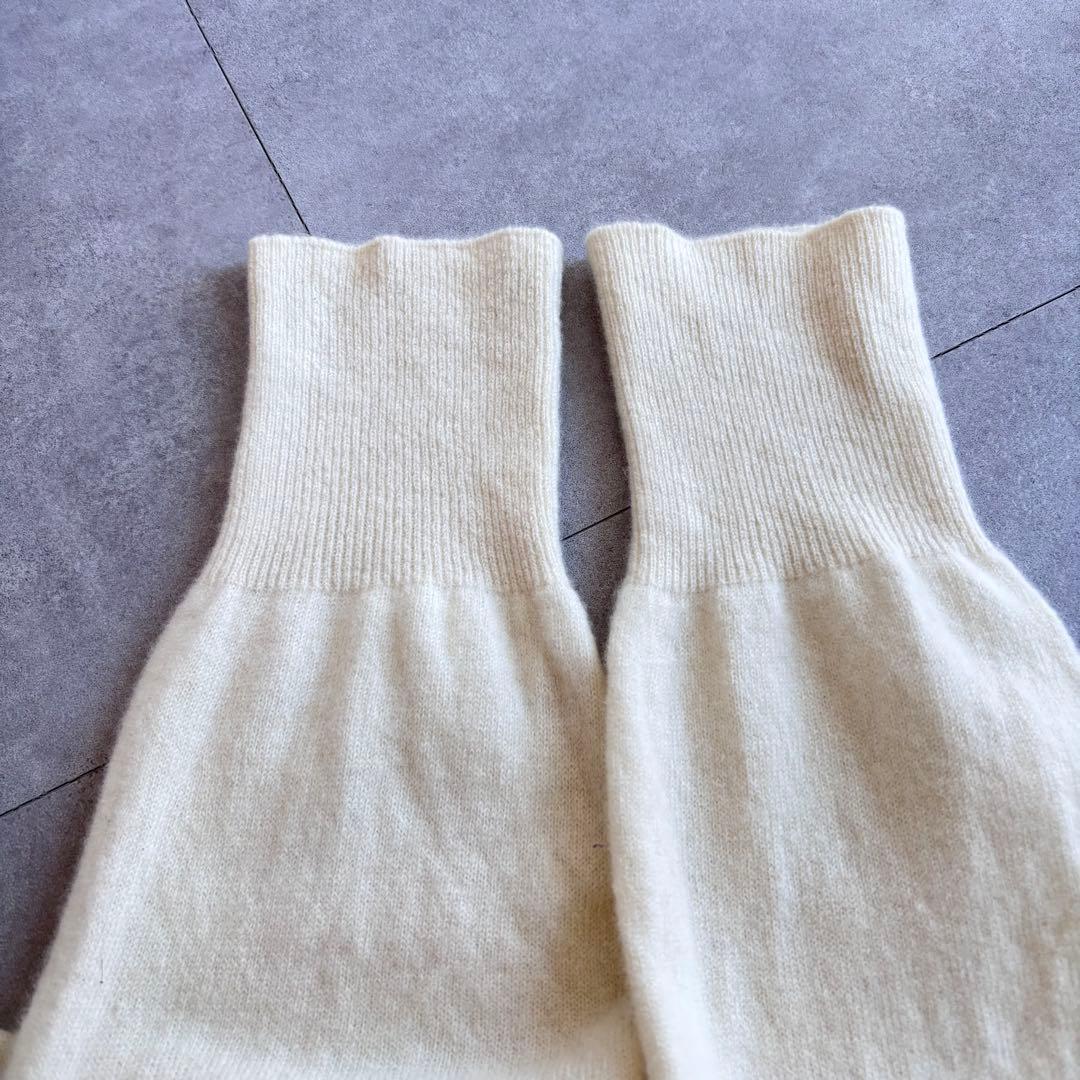 24年IENA Fine ニュージーウール ニュアンス Vプルオーバー ホワイト