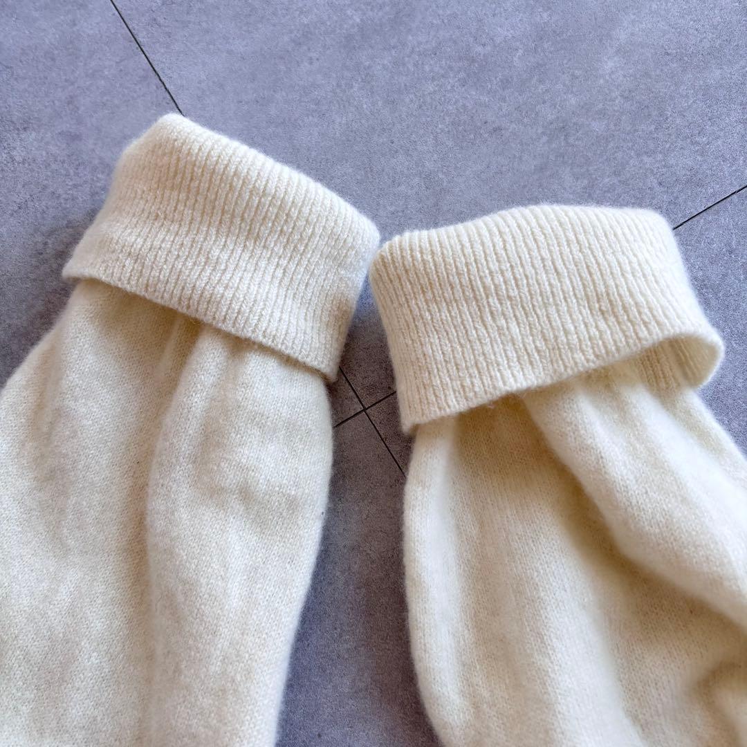 24年IENA Fine ニュージーウール ニュアンス Vプルオーバー ホワイト