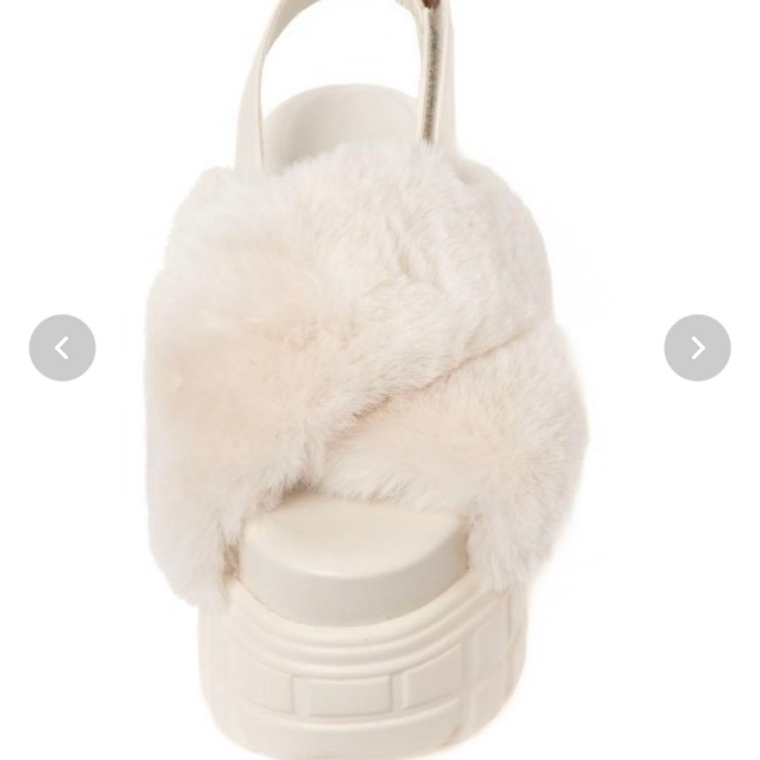 R&E クロスファーバックベルト厚底サンダル　全国完売