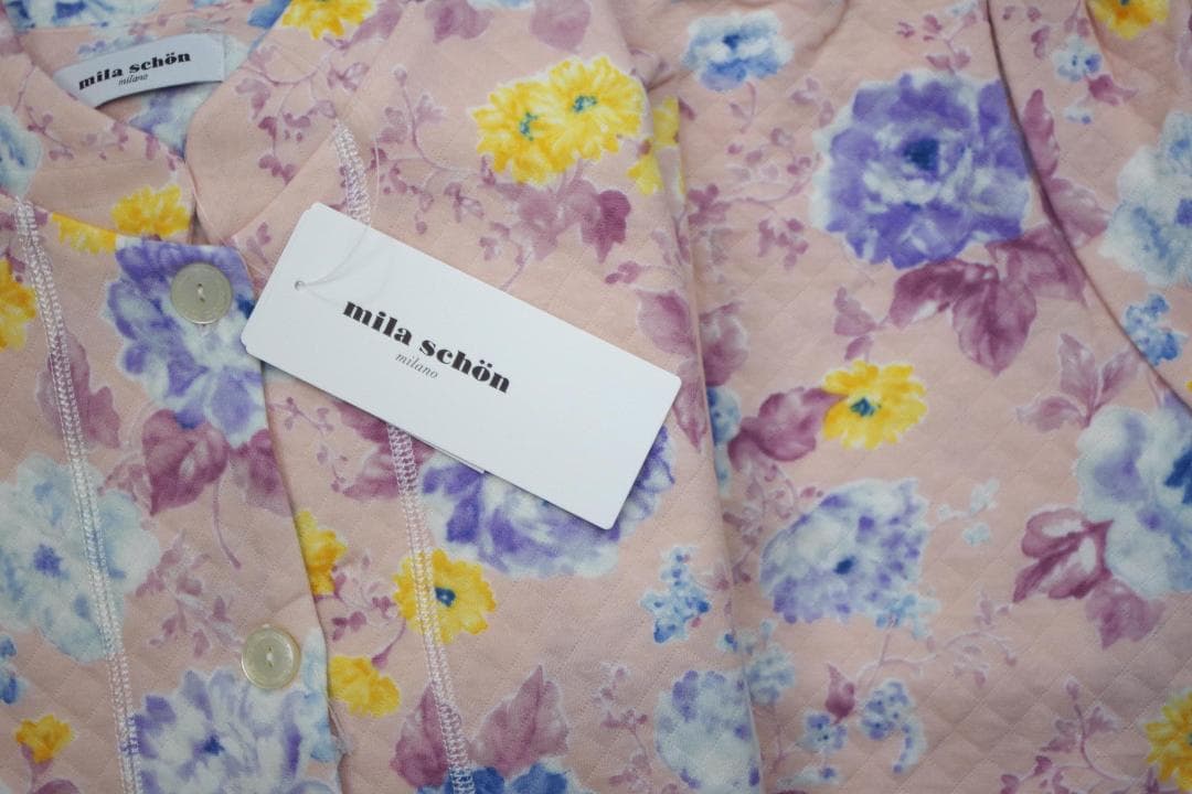 【新品】ミラショーン 　秋冬物　中わた入りキルトニットパジャマ(L)