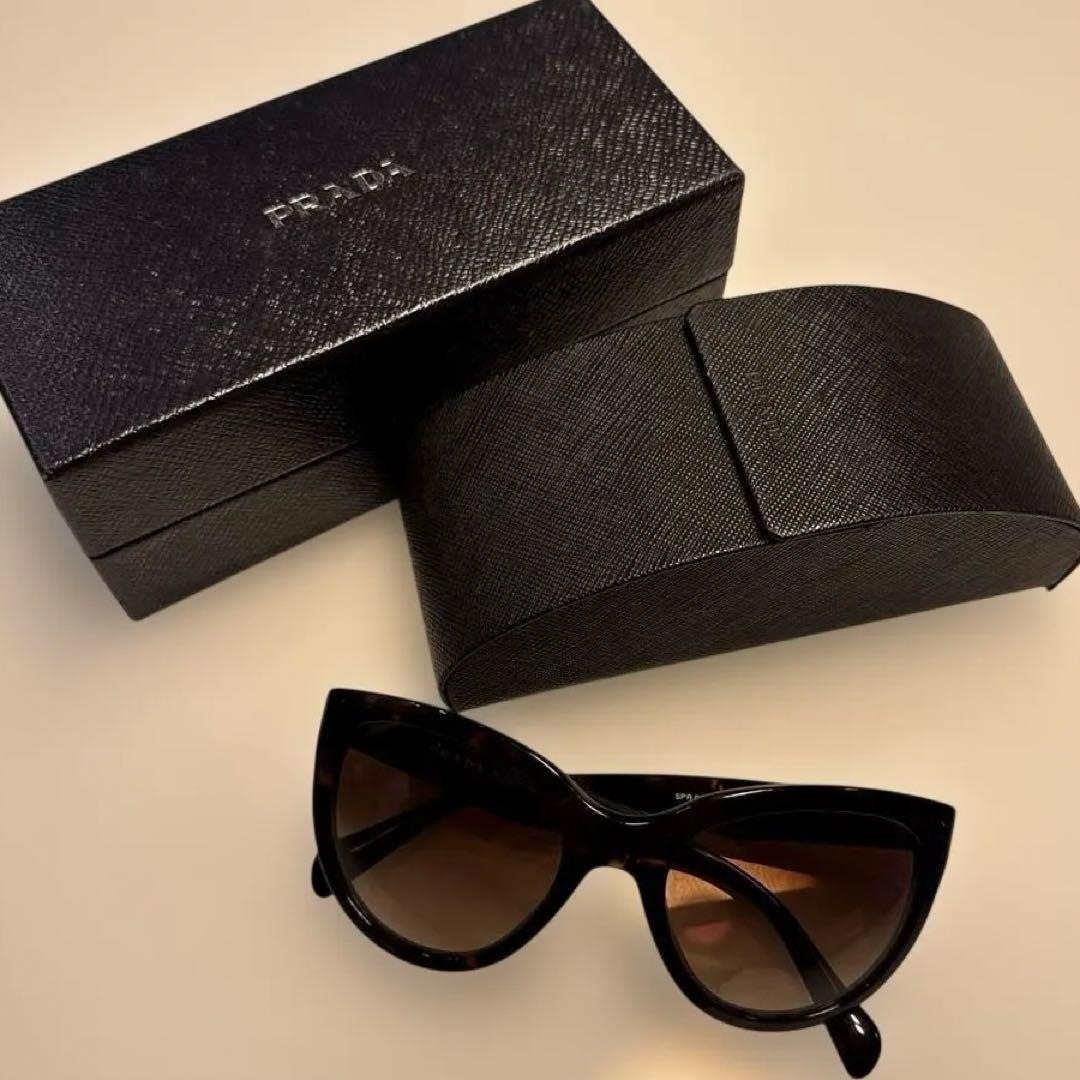 プラダ　PRADA べっこう　キャット　サングラス　ブラウンレンズ　ケース　箱付