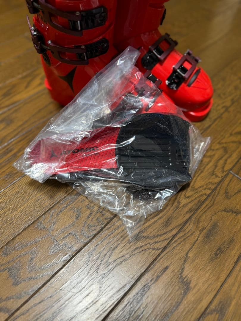 ATOMIC REDSTER sti110 24-25シーズンモデルスキーブーツ