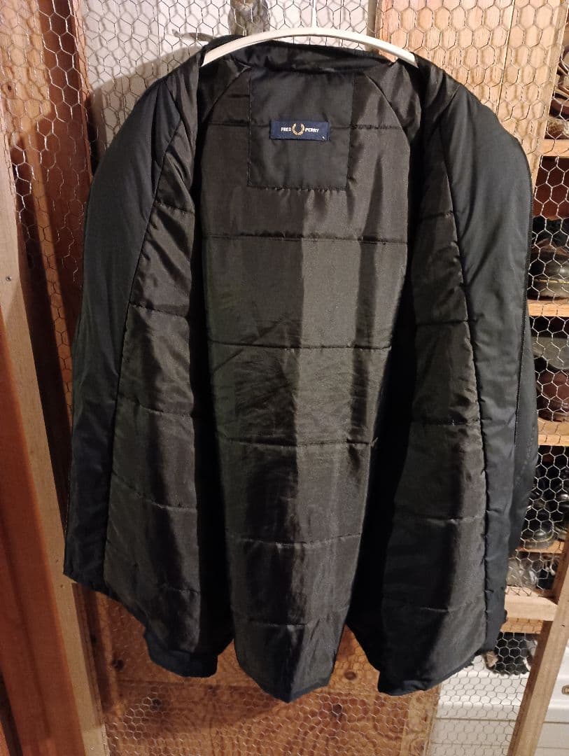 【SHIPS別注】FRED PERRY: 中綿 ジップ シャツブルゾン 24FW