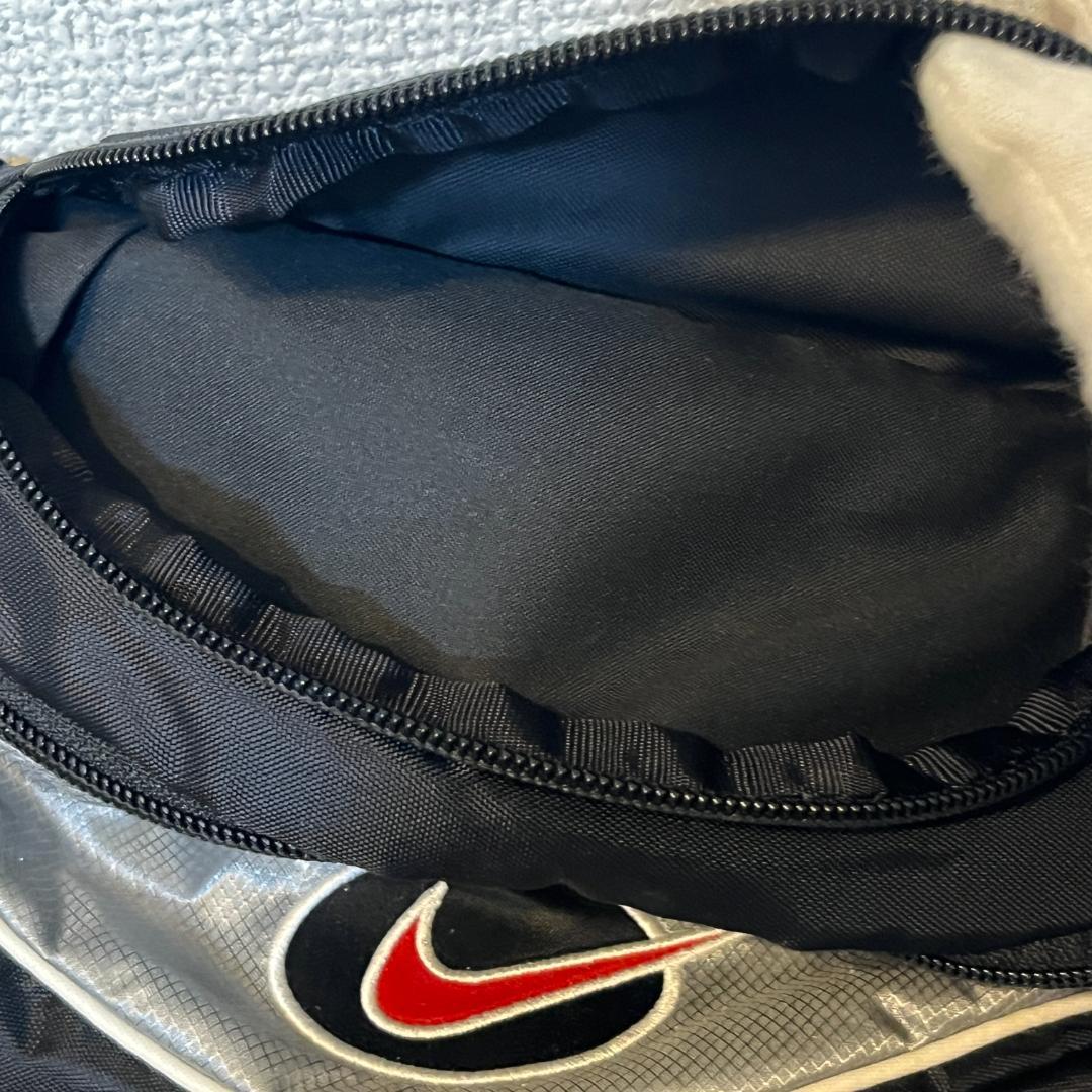 シュプリーム×ナイキ ウェストバッグ ショルダーバッグ ブラック シルバー