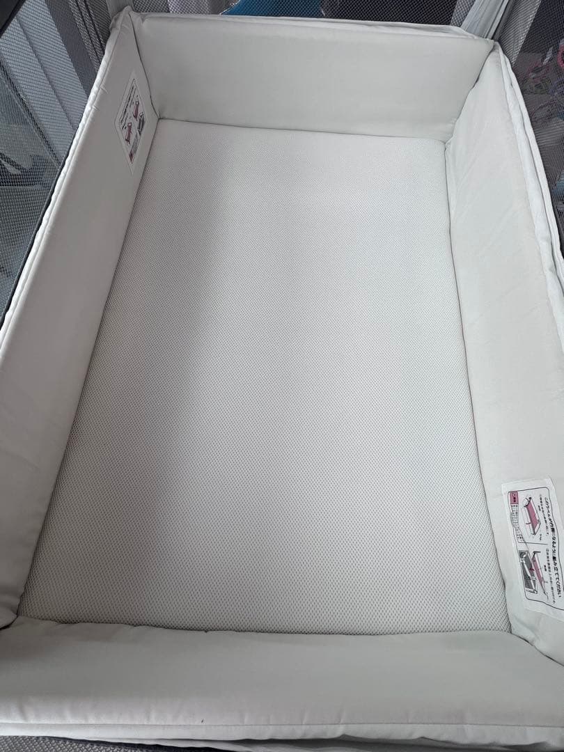 アップリカ　エアー　ココネルエアーAB　ベビーベッド　サークル