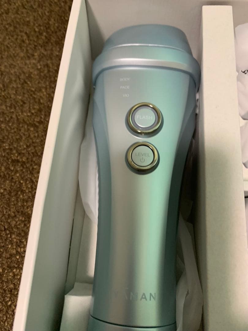 最終価格！！　YA−MAN YJEA0L BLUE（光脱毛器）