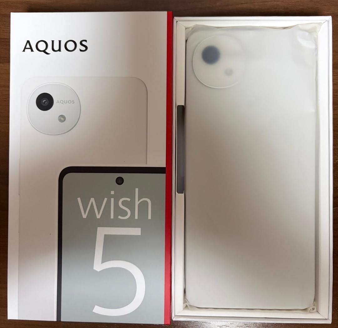 SHARP AQUOS wish 5　新品同様品