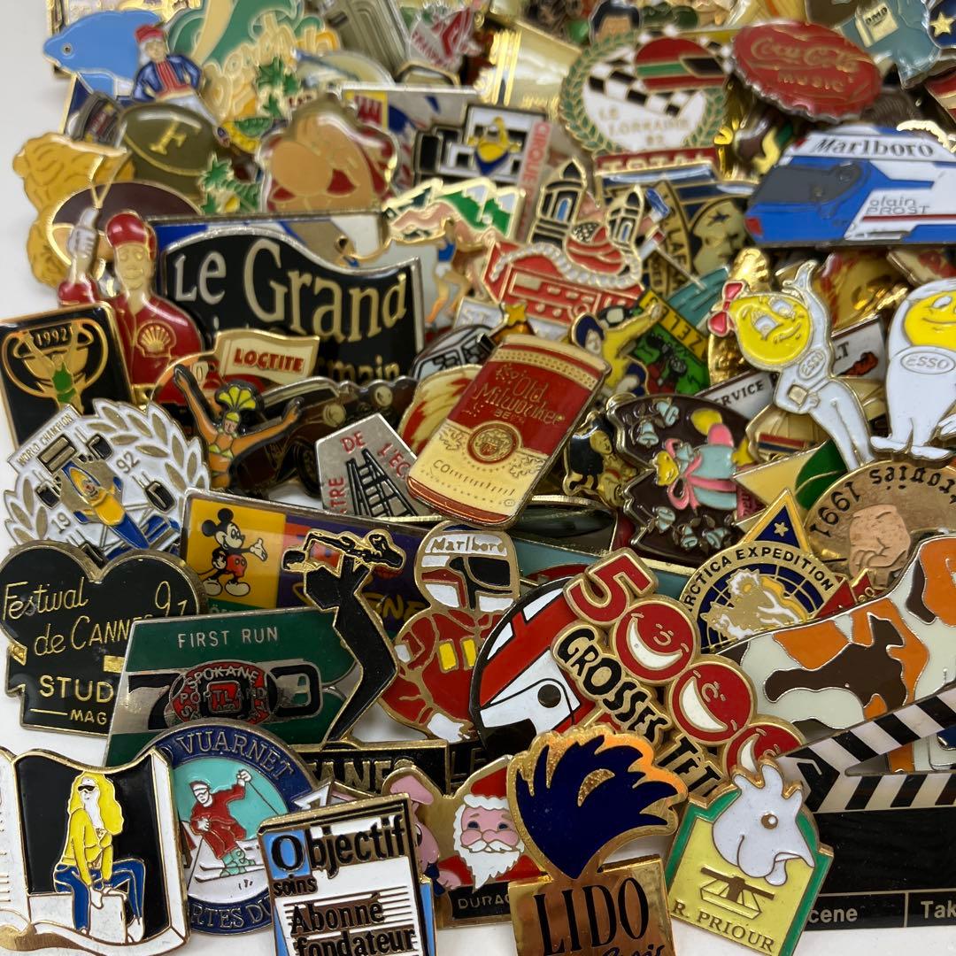 フランス雑貨★ピンバッジ大量200個セット★コカコーラ　エッソボーイ&ガール