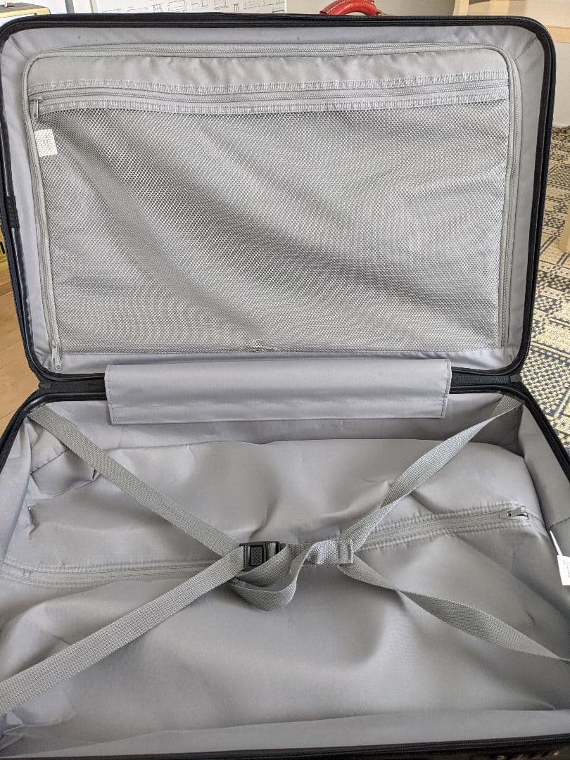 無印良品 ハードキャリー 62L　ブラック中型