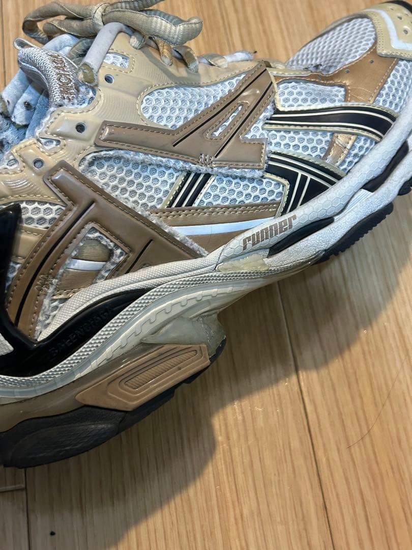 うにょーん BALENCIAGA バレンシアガ runner 43