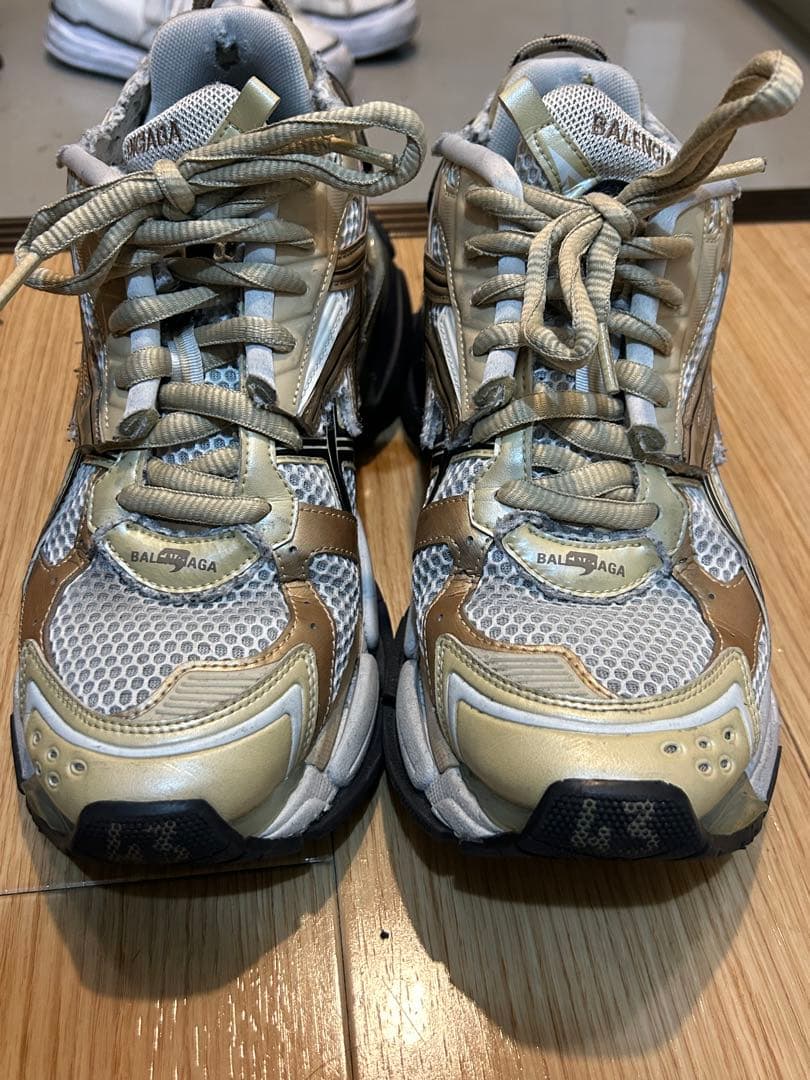 うにょーん BALENCIAGA バレンシアガ runner 43