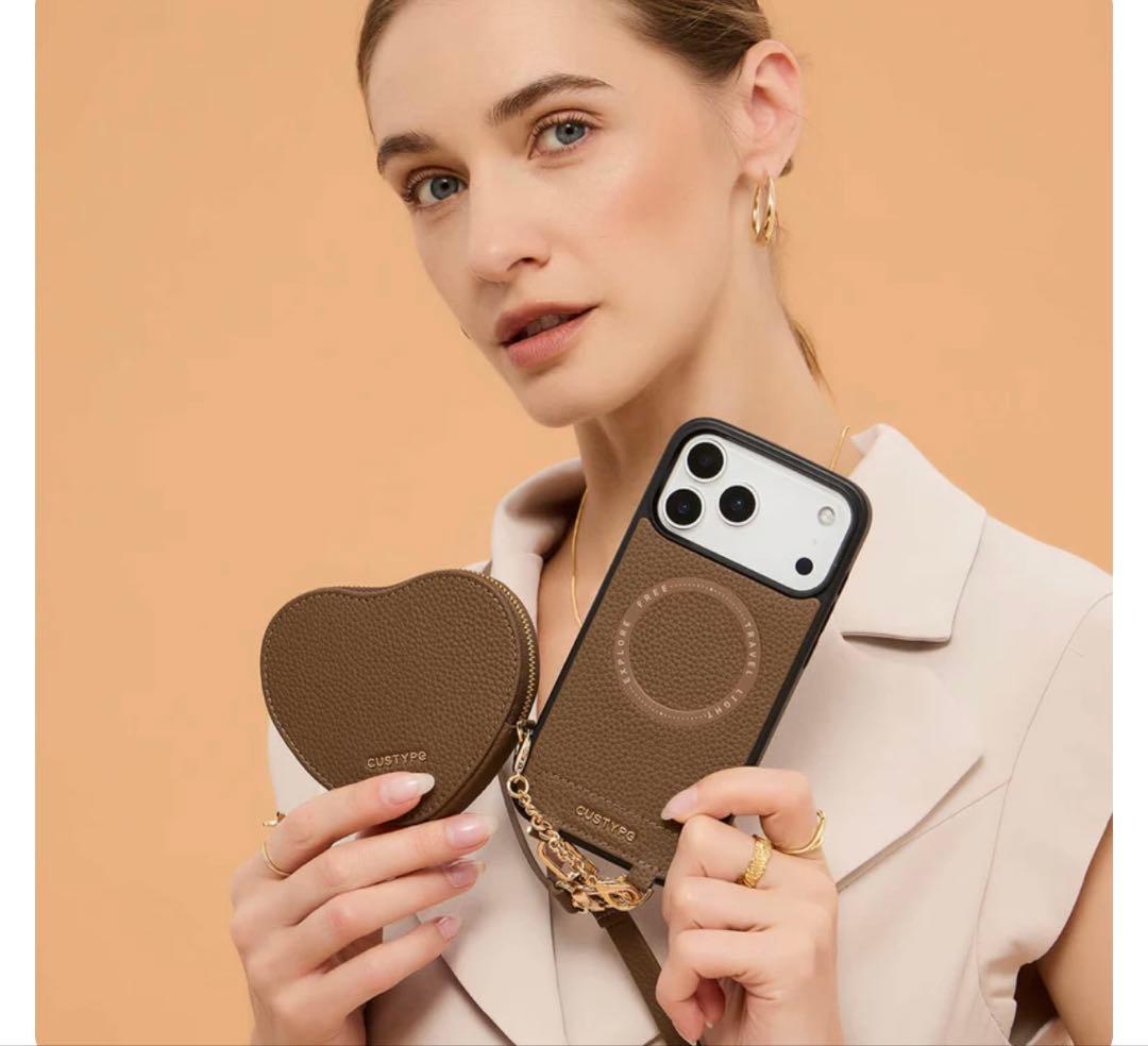 ほぼ未使用CUSTYPE カスタイプ◆ハート型ポーチ付iPhone15対応ケース